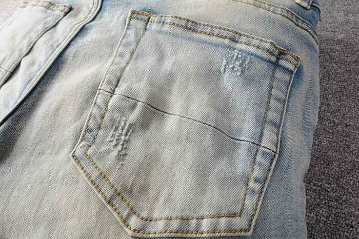 AMIRI #697 Jeans